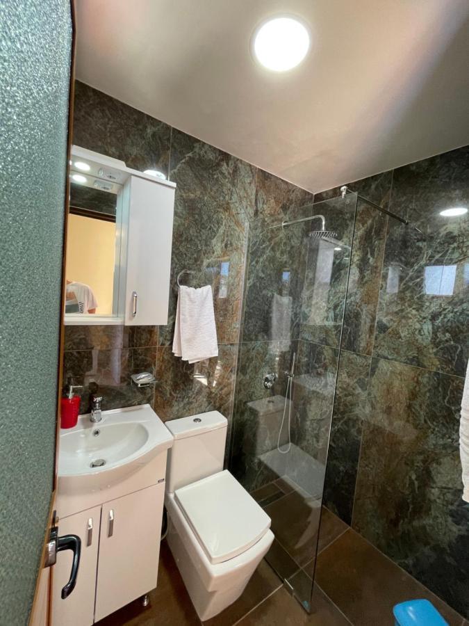 Marea Hotel Ksamil Kültér fotó